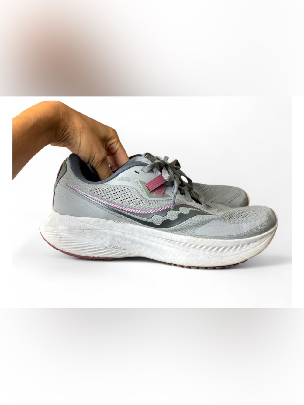 Saucony Women’s Guide Shoes / Running Athletic Grey Purple Size 9.5